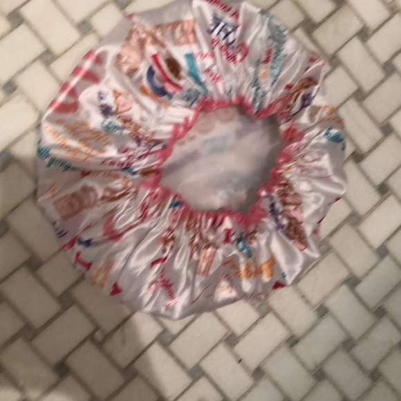 This is a top quality silky soft shower cap. - Picture 3 of 3